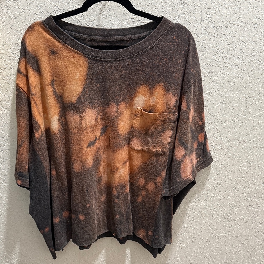 Tie-Dye Oversized Crop Top / Women Top - Black and Orange